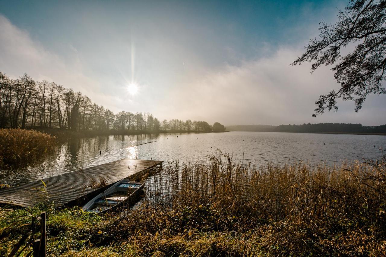 5 Sterne Ferienhaus Direkt Am See Mit Sauna-Kamin-Garten Krakow am See Exteriör bild