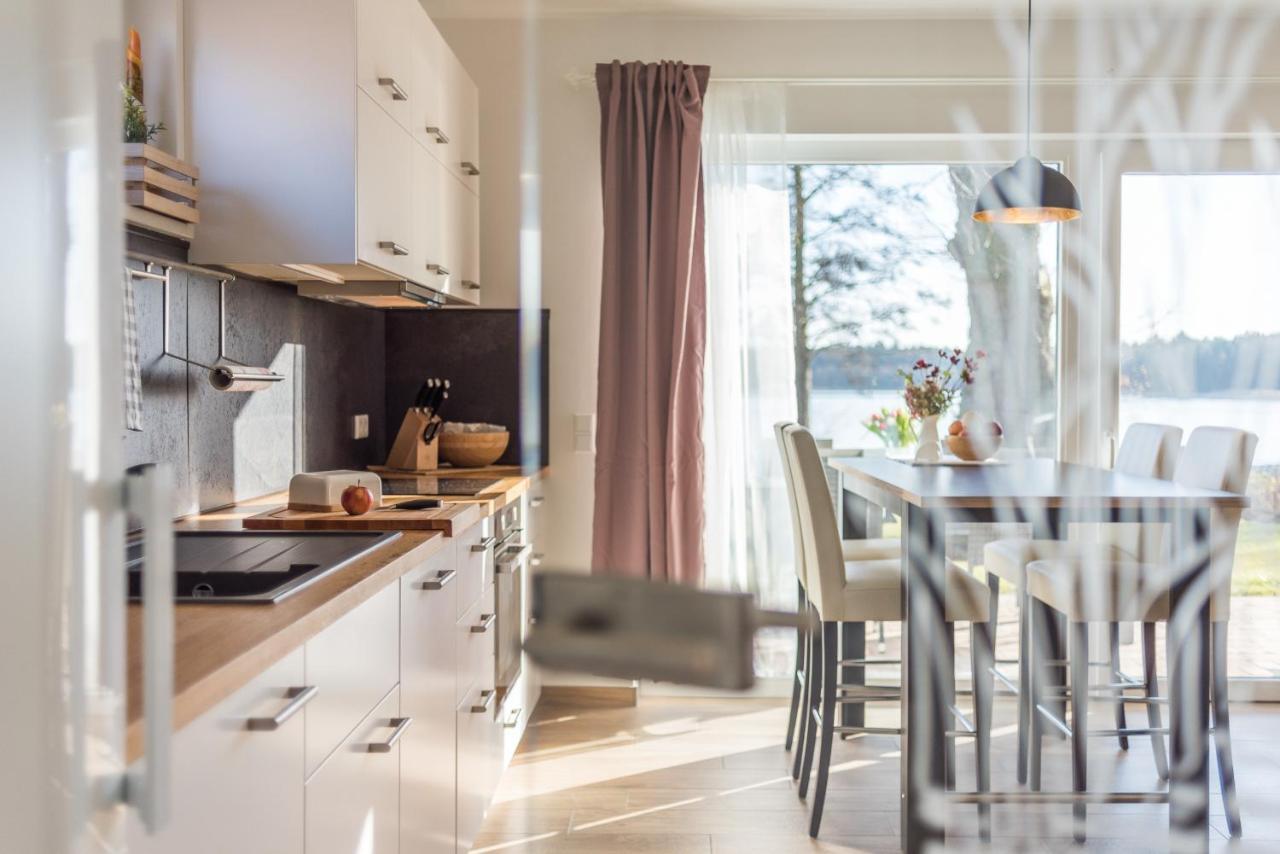 5 Sterne Ferienhaus Direkt Am See Mit Sauna-Kamin-Garten Krakow am See Exteriör bild