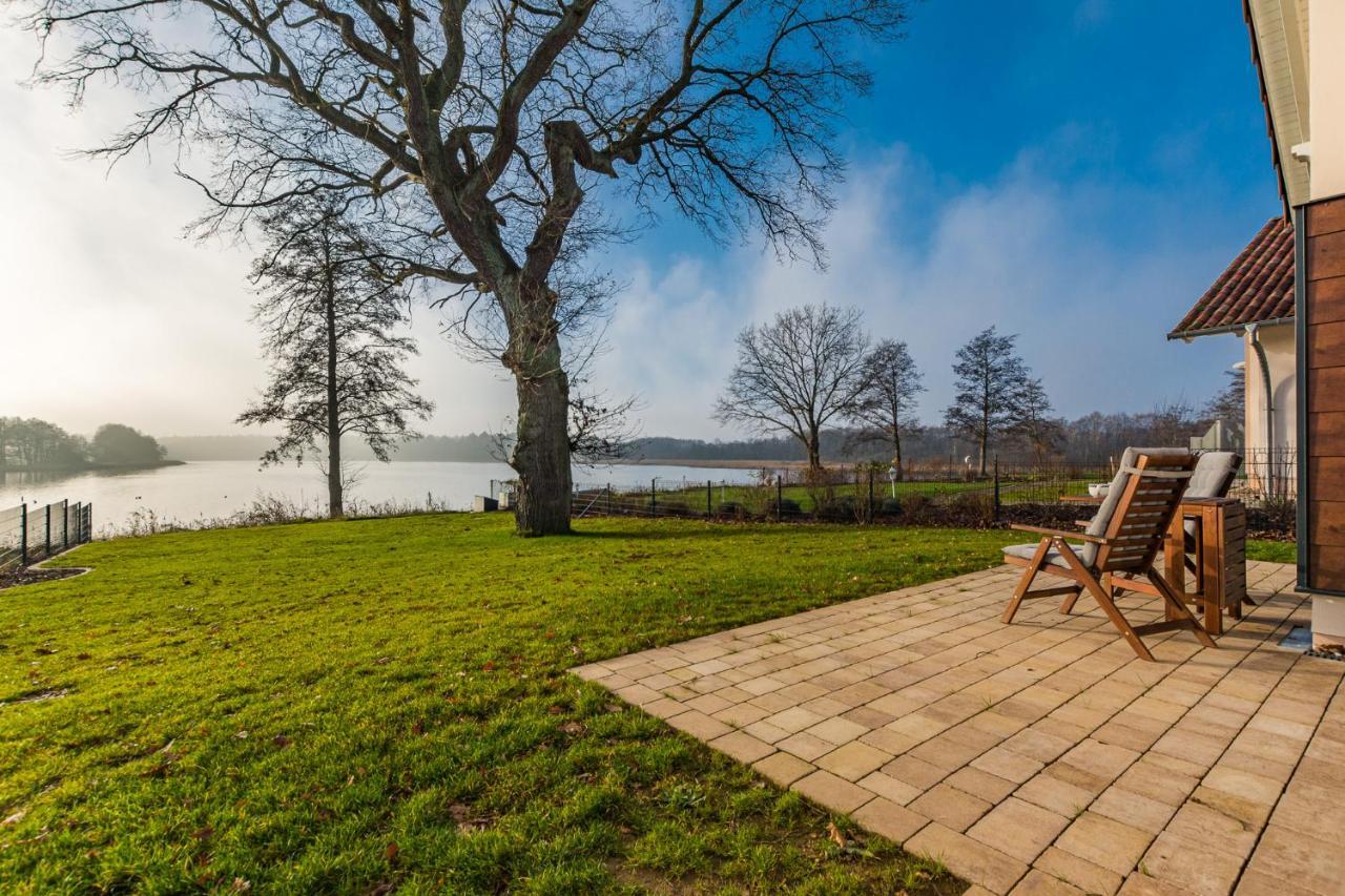 5 Sterne Ferienhaus Direkt Am See Mit Sauna-Kamin-Garten Krakow am See Exteriör bild