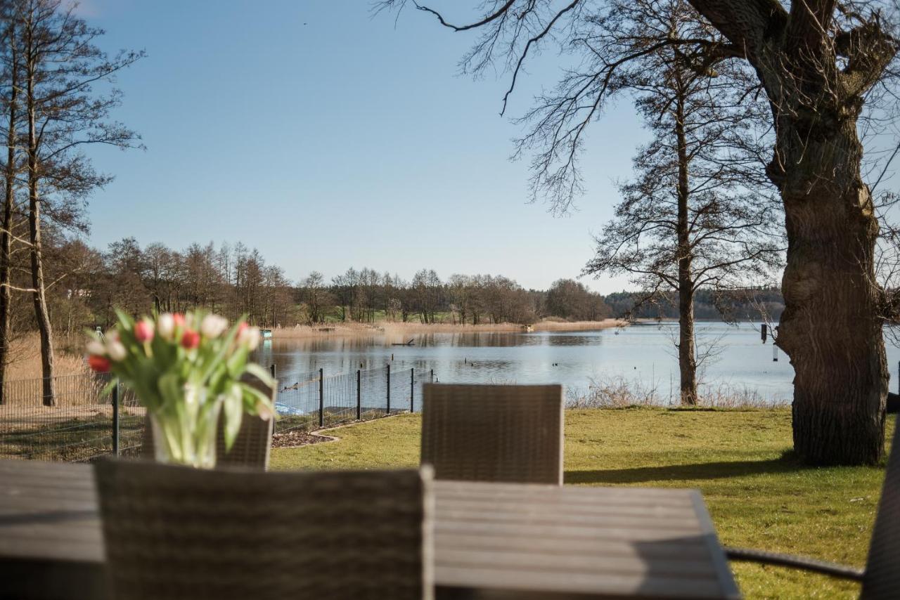 5 Sterne Ferienhaus Direkt Am See Mit Sauna-Kamin-Garten Krakow am See Exteriör bild