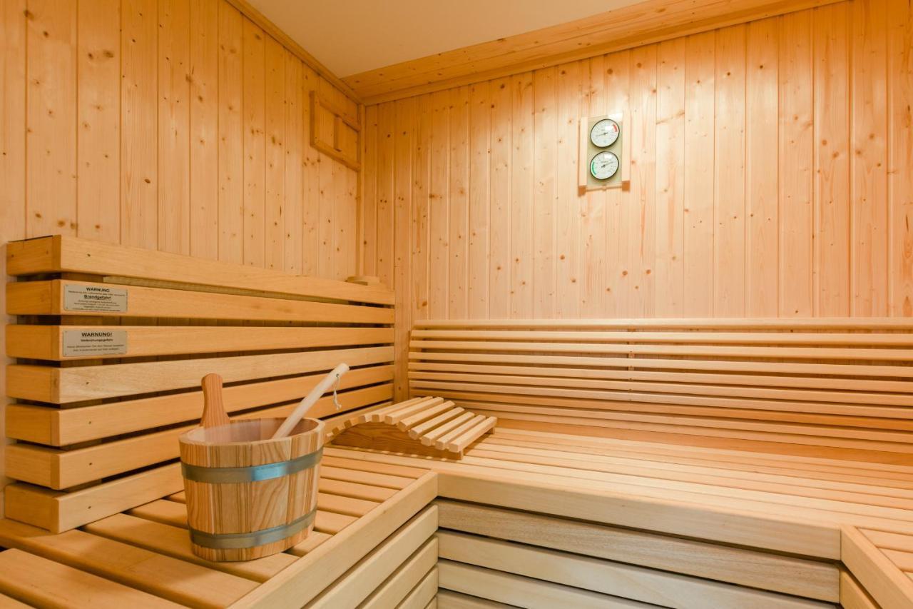 5 Sterne Ferienhaus Direkt Am See Mit Sauna-Kamin-Garten Krakow am See Exteriör bild